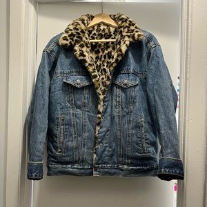 Levi’s Reversible Dad Trucker Jacket